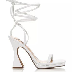Women's Lafayette Ankle Tie High Heel Sandals. White. size 10M. New in box